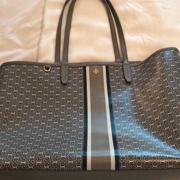 Tory Burch Handbags - Tory Burch tote